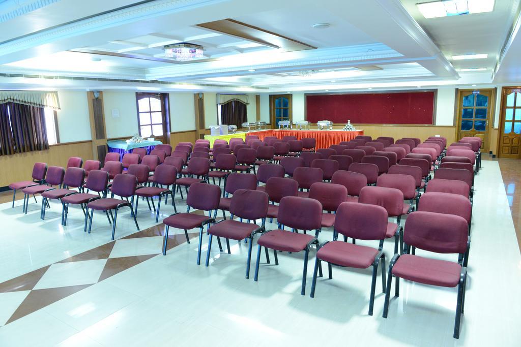 Hotel Sona'S Tiruchirappalli Екстер'єр фото