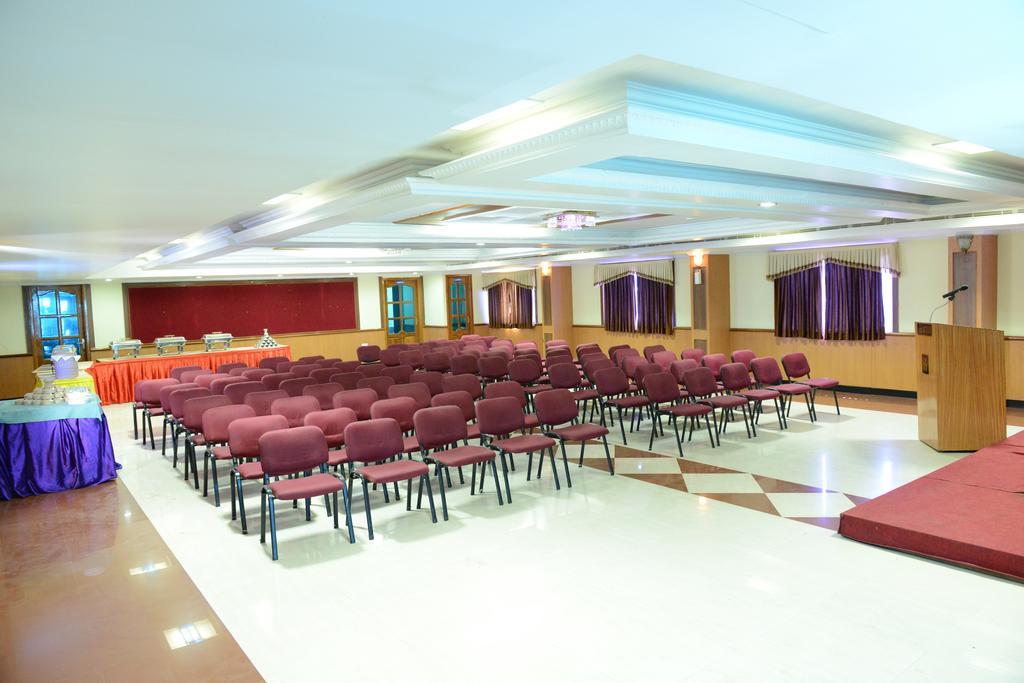 Hotel Sona'S Tiruchirappalli Екстер'єр фото