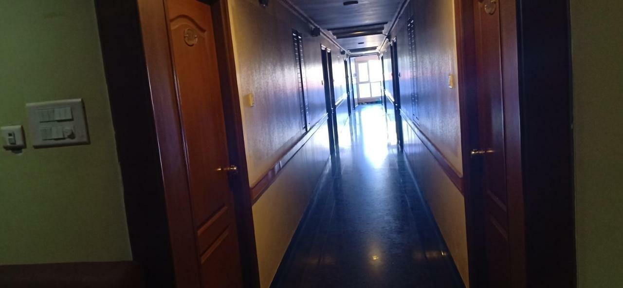 Hotel Sona'S Tiruchirappalli Екстер'єр фото