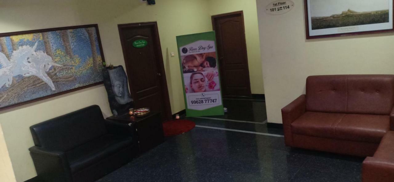 Hotel Sona'S Tiruchirappalli Екстер'єр фото