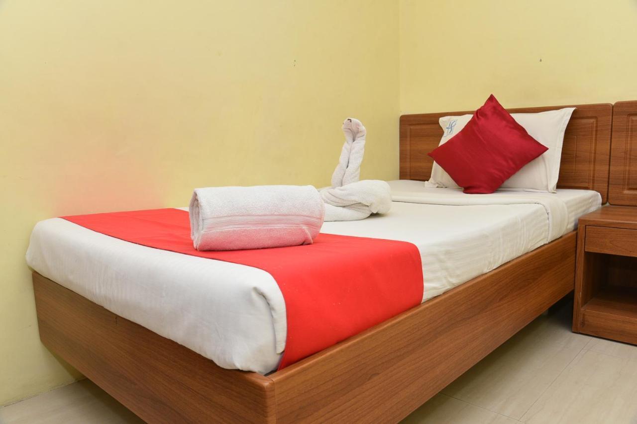 Hotel Sona'S Tiruchirappalli Екстер'єр фото