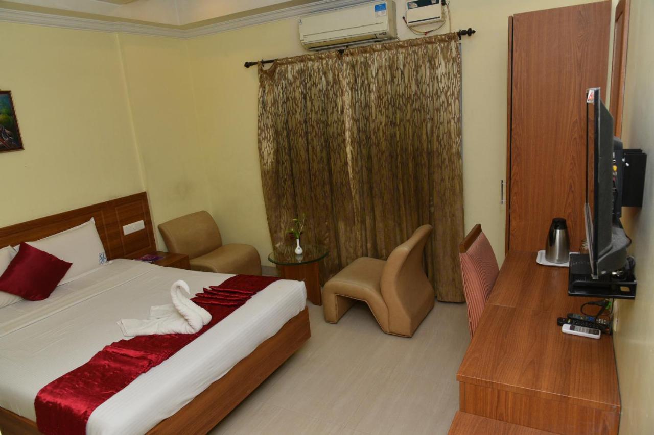Hotel Sona'S Tiruchirappalli Екстер'єр фото