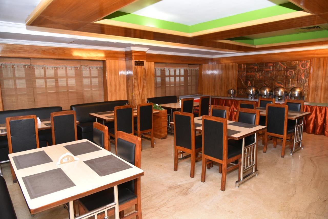 Hotel Sona'S Tiruchirappalli Екстер'єр фото