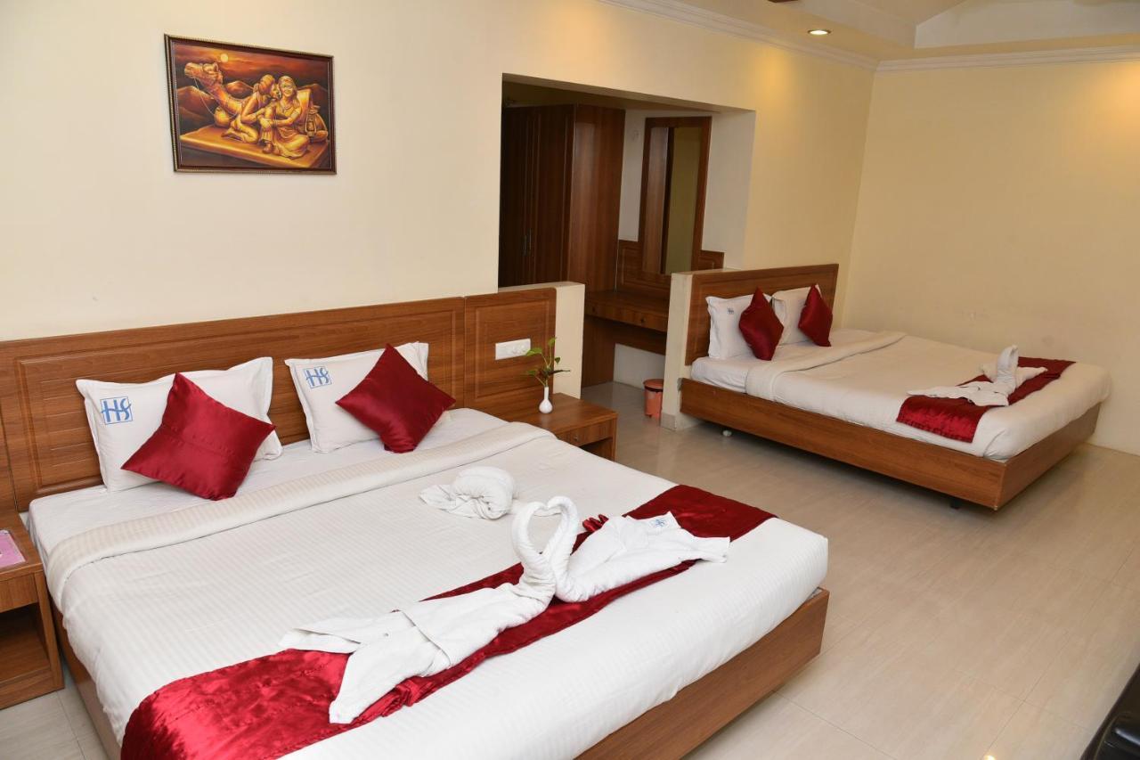 Hotel Sona'S Tiruchirappalli Екстер'єр фото