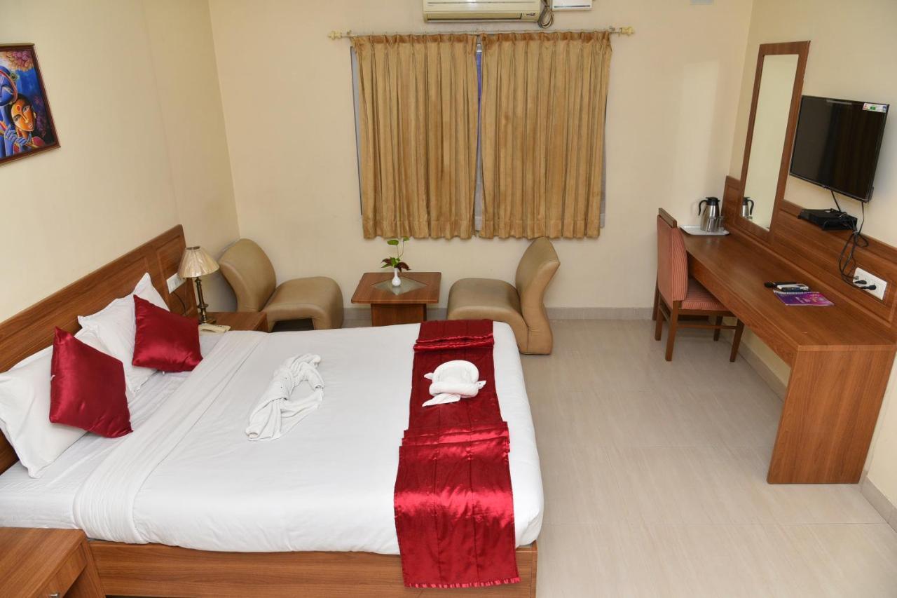 Hotel Sona'S Tiruchirappalli Екстер'єр фото